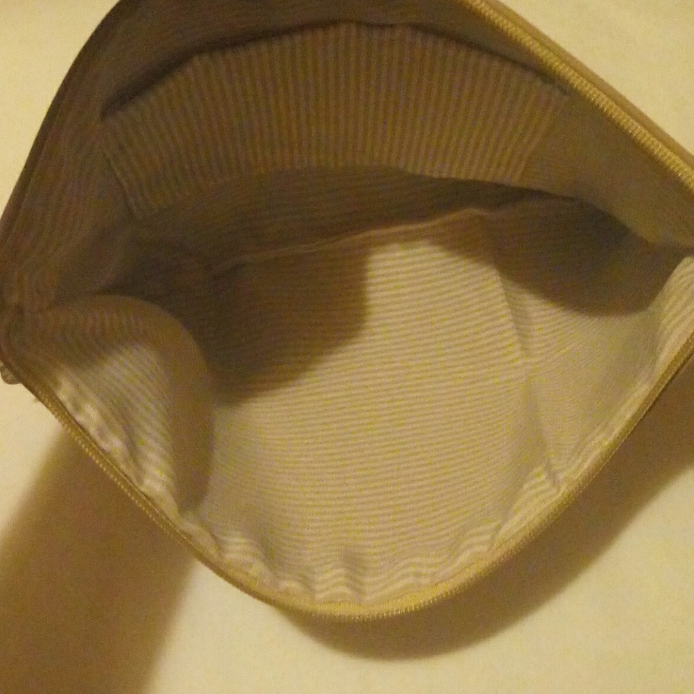 Purse - Picture 5 of 8